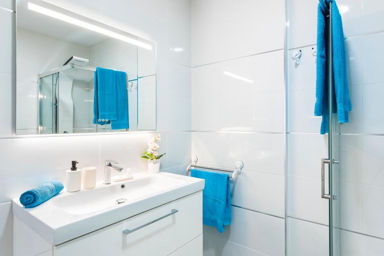 Sunshine Smart Home Hi-End Services Av Streaming Arona  Exteriér fotografie