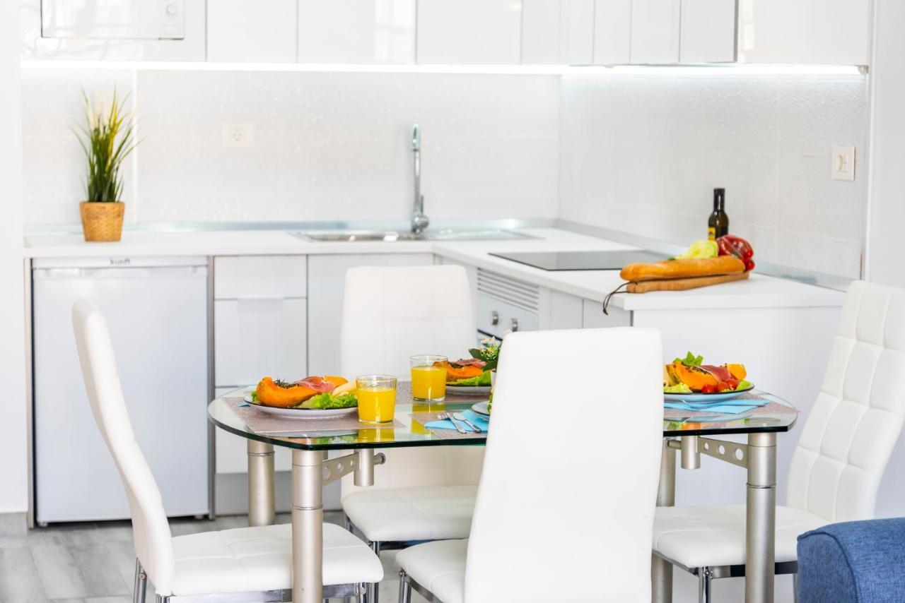 Sunshine Smart Home Hi-End Services Av Streaming Arona  Exteriér fotografie